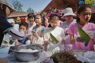 ⭐贝林厄姆取代梅西成阿迪达斯欧洲代言人 训练仍由母亲开车接送